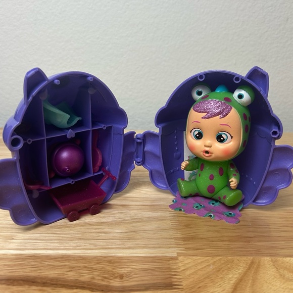 Cry Babies Magic Tears Winged House #2 RARE Cammy Doll w/ Accessories~! - Picture 2 of 8